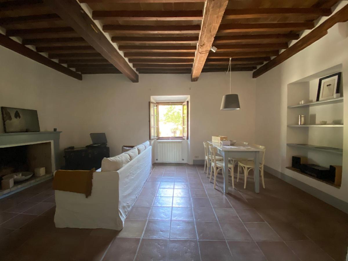 Window To Bagno Vignoni Exterior foto